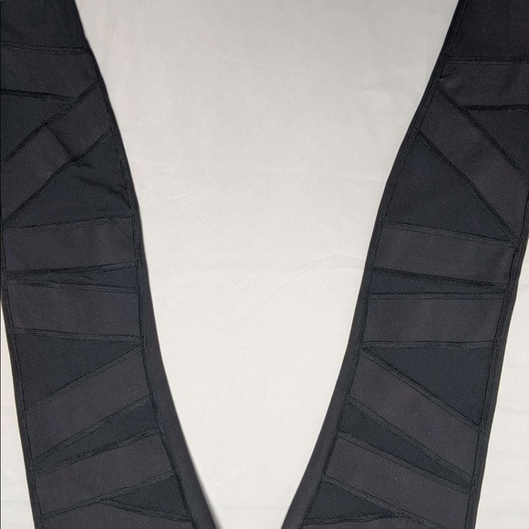 Lululemon leggings - Picture 4 of 6